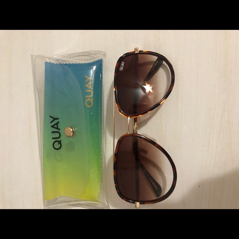quay sunglasses perfect condition!